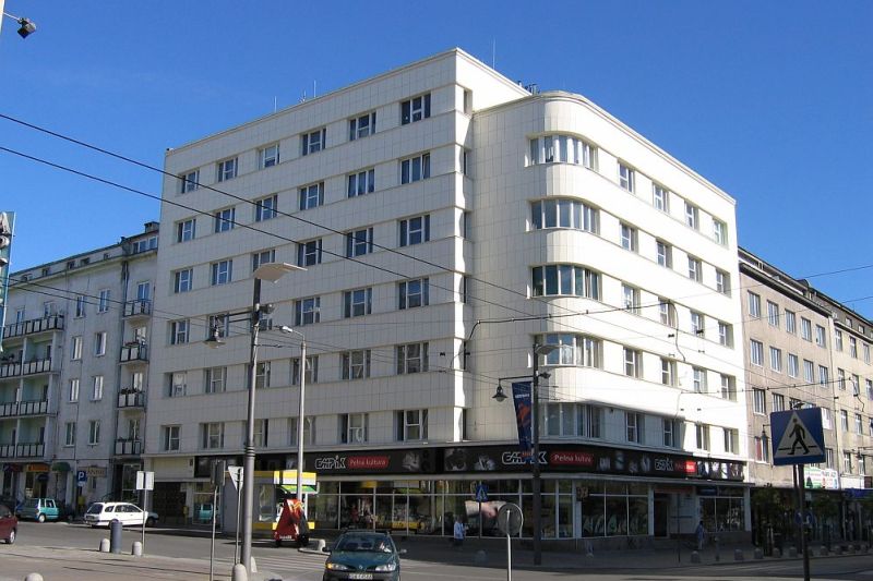 Kamienica Orłowskich z 1936 r., ul. Świętojańska 68, wpis z dn. 30.03.1983 r. nr 1022(d. nr 872)
