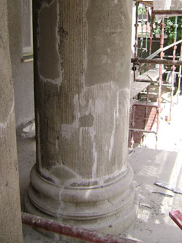 chylonska 112 - kolumna