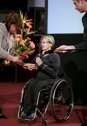Beata Wachowiak-Zwara „Człowiekiem bez barier 2011", fot.: Piotr Stanisławski, pracownik Stowarzyszenia Przyjaciół Integracji