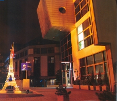 Budynek biurowo-usługowy City - Arcade / fot.: Krzysztof Romański
