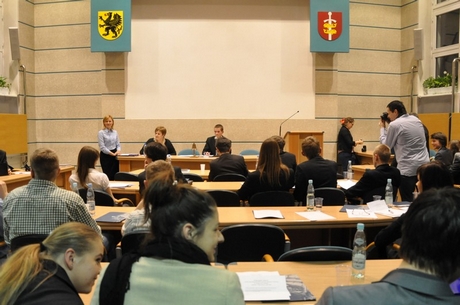 Inauguracyjna sesja Młodzieżowej Rady Miasta Gdyni / fot. Dorota Nelke