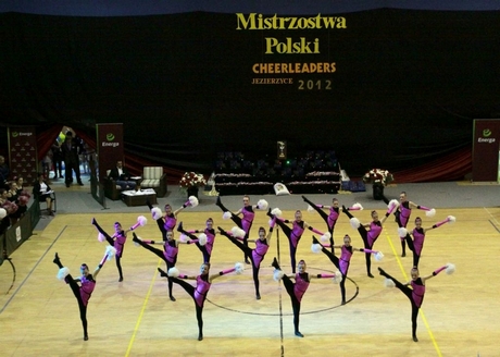 Kultury w Gdyni wywalczyły złoto i srebro na XV Mistrzostwach Polski Cheerleaders, źródło: Młodzieżowy Dom Kultury