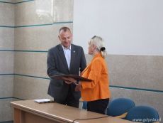 Przekazanie certyfikatu