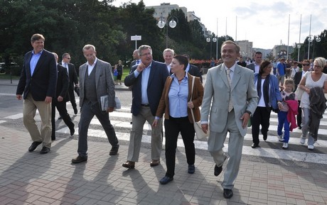 Prezydenci Polski i Estonii na spacerze w Gdyni / fot. Dorota Nelke