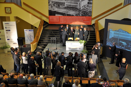 Muzeum Emigracji w Gdyni - podpisanie umowy Fot. Dorota Nelke