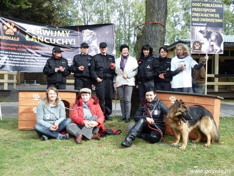 W Gdyni odbył się happening "Zerwijmy łańcuchy", fot. OTOZ Animals