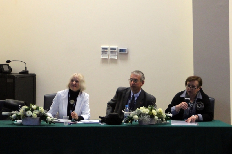 od lewej: dr hab. inż. arch. Maria Jolanta Sołtysik, dr inż. arch. Robert Hirsch, dr inż. arch. Jadwiga Urbanik