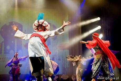Przygody Sinbada - spektakl Gdyńskiego Akrobatycznego Teatru Tańca „MIRA - ART / fot. www.studiolinnenn.pl