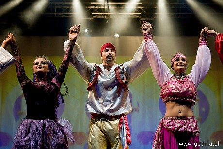 Przygody Sinbada - spektakl Gdyńskiego Akrobatycznego Teatru Tańca „MIRA - ART / fot. www.studiolinnenn.pl