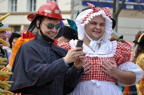 Uroczystość zawieszenia wiechy na Teatrze Muzycznym w Gdyni, fot. Dorota Nelke