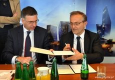 Podpisanie listu intencyjnego - miasto Gdynia i PHN fot. Krzysztof Romański