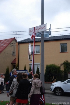 Uroczystość nadania imienia ks. Franciszka Blachnickiego placowi u zbiegu ulic: Arciszewskich, ks. Muchowskiego i Płk. Dąbka, fot.Ruch Światło-Życie Archidiecezji Gdańskiej