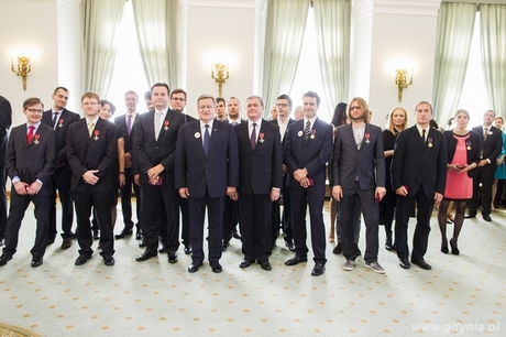 Prezydent RP Bronisław Komorowski wręczył odznaczenia państwowe osobom aktywnie zagospodarowującym polską wolność w różnych dziedzinach życia: kulturze, biznesie, nauce, fot. Łukasz Kamiński, Oficjalny Serwis Fotograficzny Kancelarii Prezydenta RP