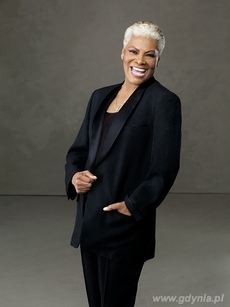Dione Warwick - www.ladiesjazz.pl