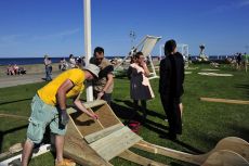 budowa kolejnych instalacji - fot. PoCoTo