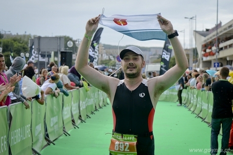 Na mecie Herbalife Triathlon Gdynia 2013, fot. Maciej Czarniak