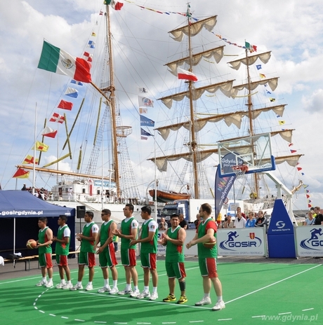 Wielki Mecz Koszykówki: Cuauhtemoc - Rada Miasta Gdyni, fot. Dorota Nelke