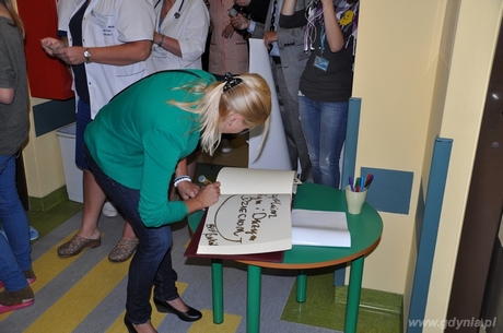 Uśmiechnięte odwiedziny u małych pacjentów Szpitala Miejskiego w Gdyni, fot. Michał Kowalski
