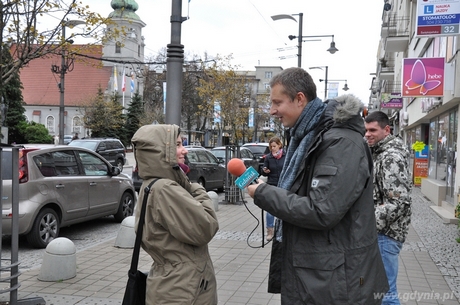 Gdynianie pozdrawiają bliskich na antenie Radia Gdańsk, fot. Michał Kowalski