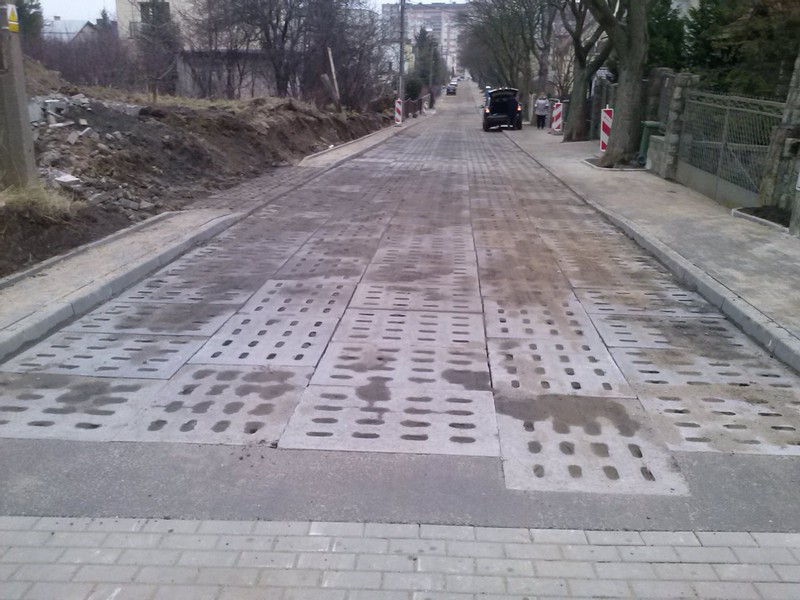 Płyty yomb / fot. Paweł Brutel