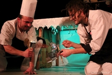 Teatr Gdynia Główna zaprasza na spektakl Wielkie Ciasto, fot. Grzegorz Kujawiński