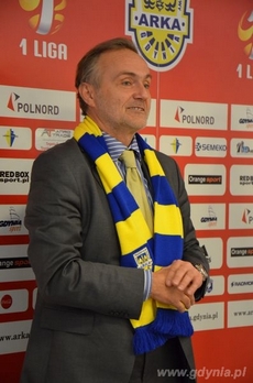 Prezydent Gdyni motywuje piłkarzy Arki, fot. GOSiR