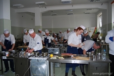 Znani i lubiani gotowali z gdyńskimi uczniami Technikum Gastronomicznego, fot. ZSHG