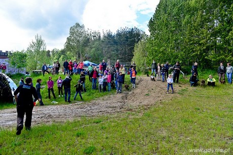 Psie fikołki - 11 maja w Adventure Park Gdynia, fot. Maciej Czarniak