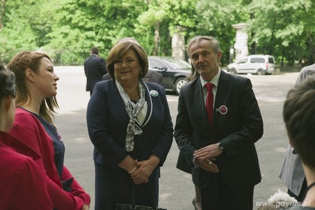 Pierwsza Dama otworzyła gdyńską wystawę „MAMY więcej w Międzynarodowy Dzień Rodzin