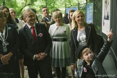 Pierwsza Dama otworzyła gdyńską wystawę „MAMY więcej w Międzynarodowy Dzień Rodzin