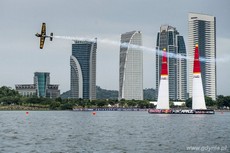 Red Bull Air Race 2014 Putrajaya - Nigel Lamb fot. RBAR