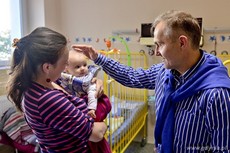 Dzień dziecka - odwiedziny najmłodszych pacjentów gdyńskich szpitali, fot. Maciej Czarniak