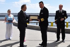 Wmurowanie tablicy „Celebrity Eclipse” w Alei Statków Pasażerskich w Gdyni / fot. Dorota Nelke