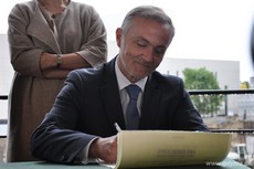 Prezydent Gdyni Wojciech Szczurek na uroczystości wmurowania kamienia węgielnego pod budowę Gdyńskiego Centrum Filmowego / fot. Dorota Nelke