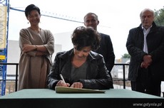 Dorota Kolak na uroczystości wmurowania kamienia węgielnego pod budowę Gdyńskiego Centrum Filmowego / fot. Dorota Nelke