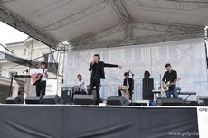Koncert Weeping Birds  na otwartej scenie na Dworcu Gdynia Główna, fot. Michał Kowalski