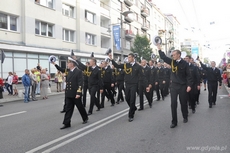 Załoga żaglowca Kruzenshtern na paradzie załóg, fot. Dorota Nelke