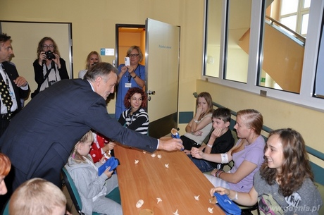 Uśmiechnięte odwiedziny u małych pacjentów Szpitala Miejskiego w Gdyni, fot. Michał Kowalski