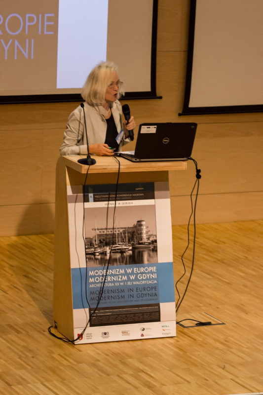 Prof. Maria Jolanta Sołtysik, Gdynia - 4. międzynarodowa konferencja naukowa Modernizm w Europie - modernizm w Gdyni / fot. Alina Limańska-Michalska