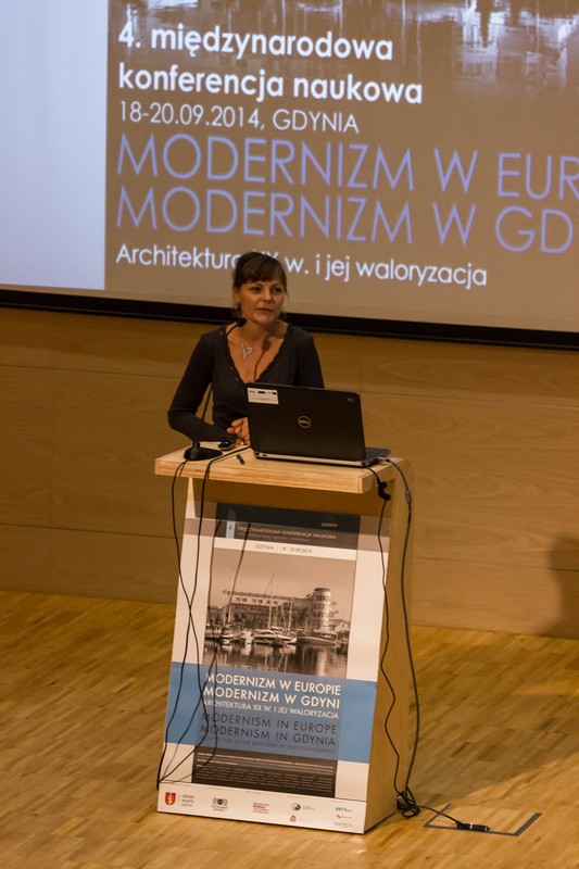 Dr Ewa Jachnicka, Gdynia - 4. międzynarodowa konferencja naukowa Modernizm w Europie - modernizm w Gdyni / fot. Alina Limańska-Michalska