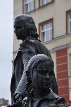 Uroczyste odsłonięcie pomnika wysiedlonych gdynian, fot. Dorota Patzer