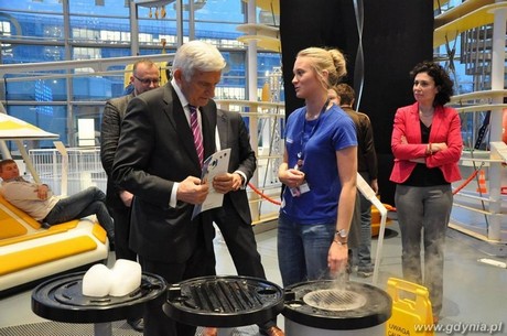 Jerzy Buzek z wizytą w Pomorskim Parku Naukowo-Technologicznym / fot. PPNT