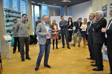 Jerzy Buzek z wizytą w Pomorskim Parku Naukowo-Technologicznym / fot. PPNT