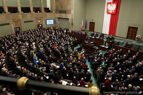 Sejm upamiętnił 75. rocznicę wysiedleń ludności cywilnej z Gdyni / fot. Krzysztof Białoskórski