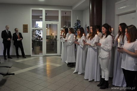 Łucje odwiedziły gdyński magistrat, fot. Dorota Nelke