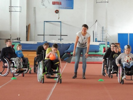 Zajęcia sportowe dla osób niepełnosprawnych