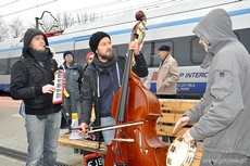 Powitanie Expressu InterCity Premium Radiowa Trójka z gwiazdami stacji radiowej, fot. Sebastian Drausal