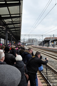 Powitanie Expressu InterCity Premium Radiowa Trójka z gwiazdami stacji radiowej, fot. Sebastian Drausal
