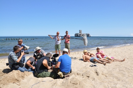 Aktorzy i filmowcy na planie serialu Aż po sufit na plaży w Babich Dołach, fot. Dorota Nelke