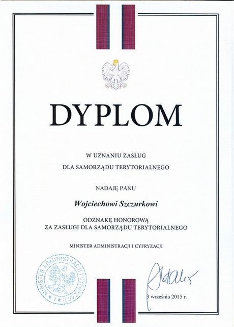Dyplom w uznaniu zasług dla samorządu terytorialnego nadany prezydentowi miasta Gdyni Wojciechowi Szczurkowi